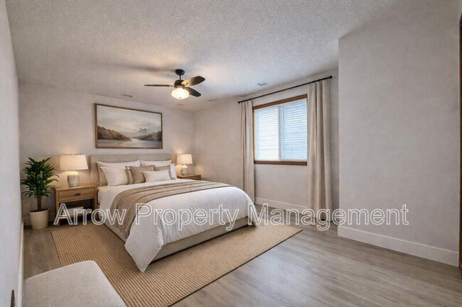 Foto del edificio - 2384 N 44th St