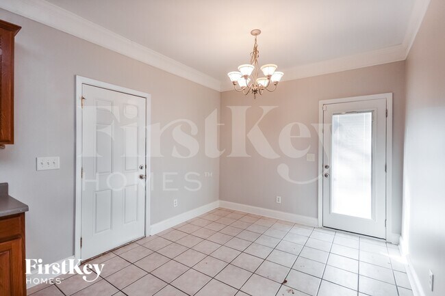 Foto del edificio - 4611 River Rd