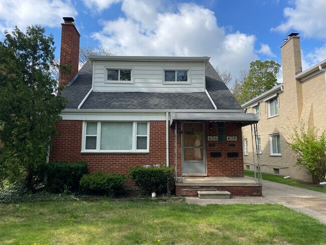 Building Photo - 406 Catalpa Dr