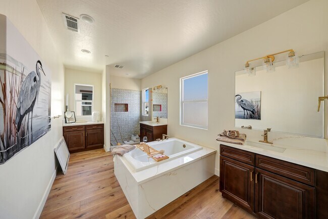 Foto del edificio - 137 N Un St