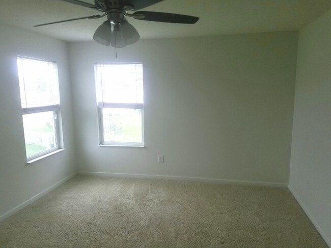 Building Photo - 5395 Folsom Dr, Groveport, OH 43125
