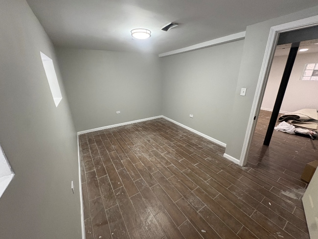 Foto del edificio - 7744 S Clyde Ave