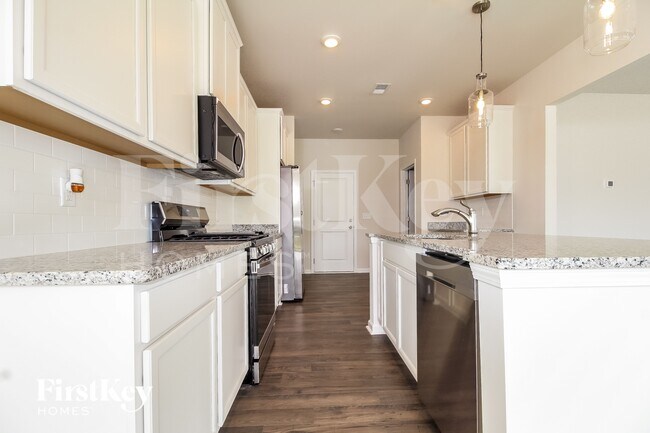 Foto del edificio - 304 Ashborne Ln
