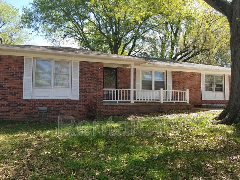 Primary Photo - 1222 N 28th Ave
