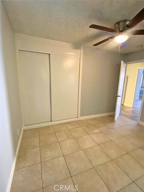 Building Photo - 811 Orchid Ct