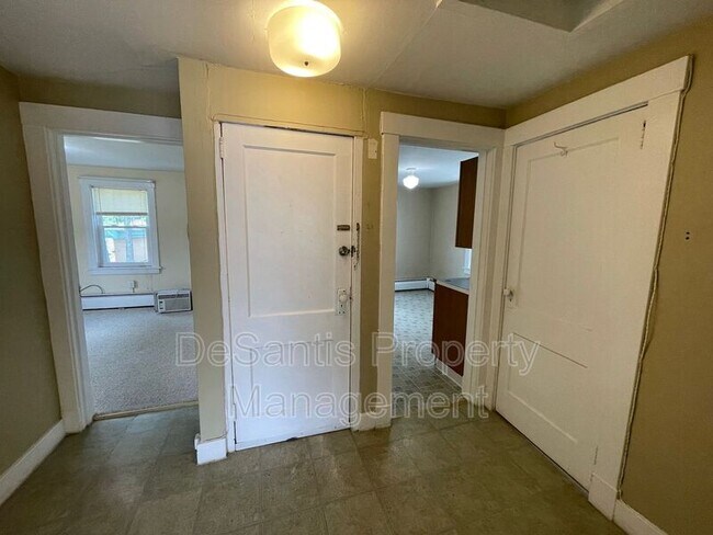 Foto del edificio - 2473 Wildwood Rd