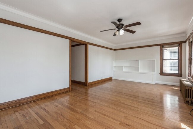 Foto del edificio - 5338 N Luna Ave
