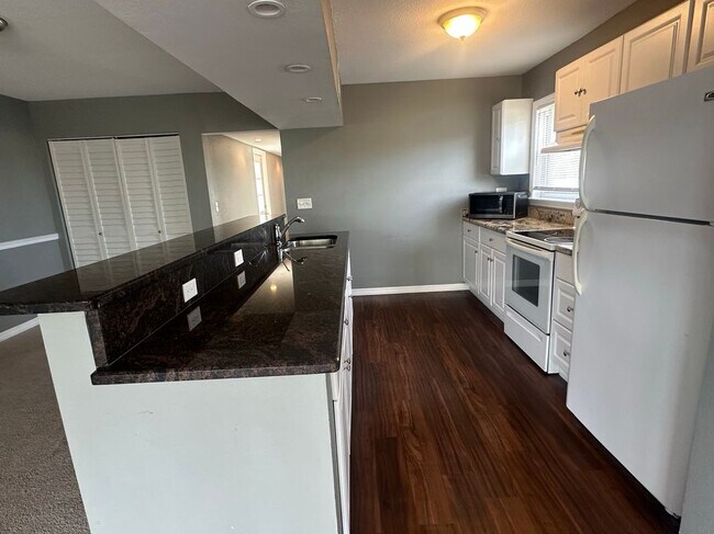 Foto del edificio - 1221 Court St