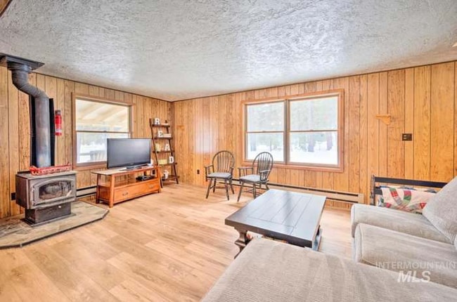 Building Photo - 8392 ID-21