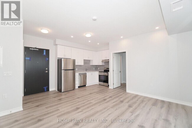 Building Photo - 1350 Hemlock Rd