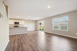 Building Photo - 667 Marsh Aster Dr