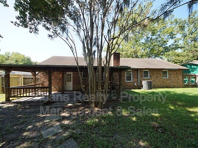 Foto del edificio - 119 Carolina Wren Ave