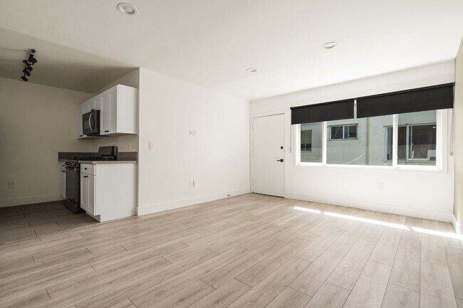 Foto del edificio - 14210 Calvert St