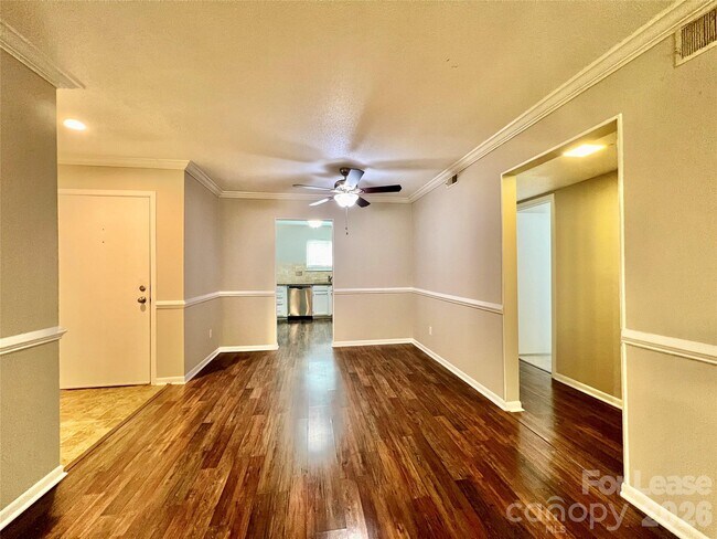 Foto del edificio - 2901 Heathstead Place