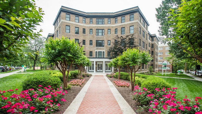 Tilden Hall - Tilden Hall Apartments