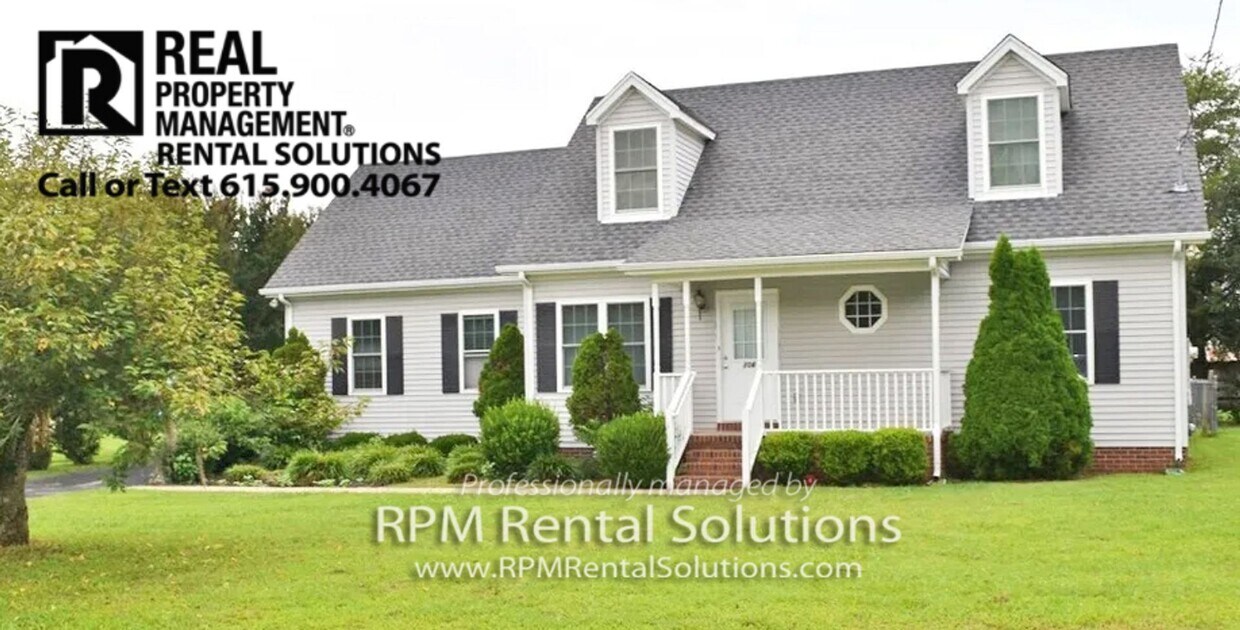 Primary Photo - Wonderful spacious 3BR/2.5BA w/garage, fen...
