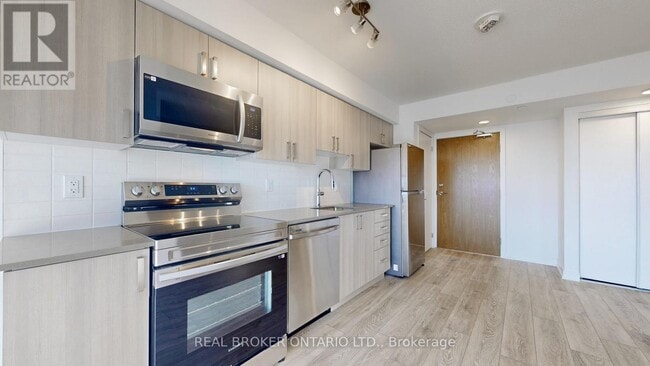 Photo du bâtiment - 1455 Celebration Dr