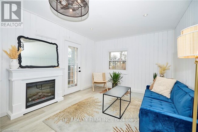 Building Photo - 365 Elmwood Ave