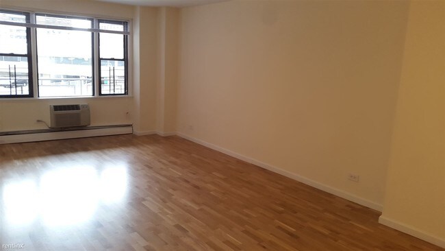 Foto del edificio - 9730 57th Ave