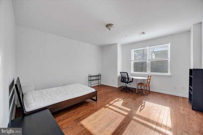 Foto del edificio - 1322 N 15th St
