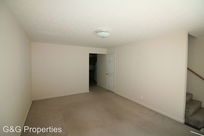 Building Photo - 3000 Dodson Branch Rd