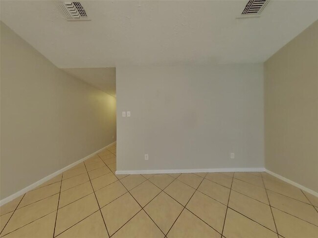 Building Photo - 4523 Mossygate Dr