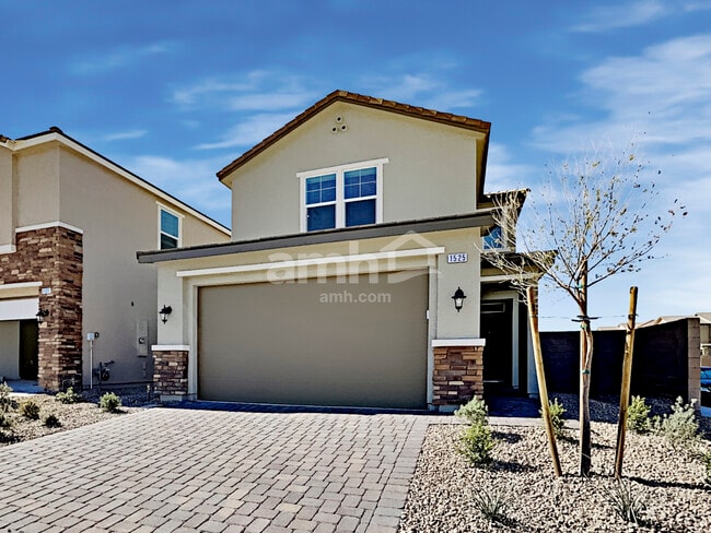 Building Photo - 1525 Garden Swing Ave