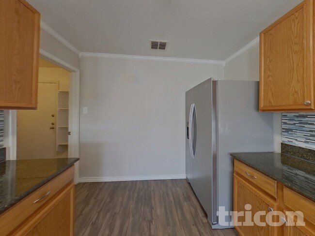 Foto del edificio - 1448 Castle Ridge Rd