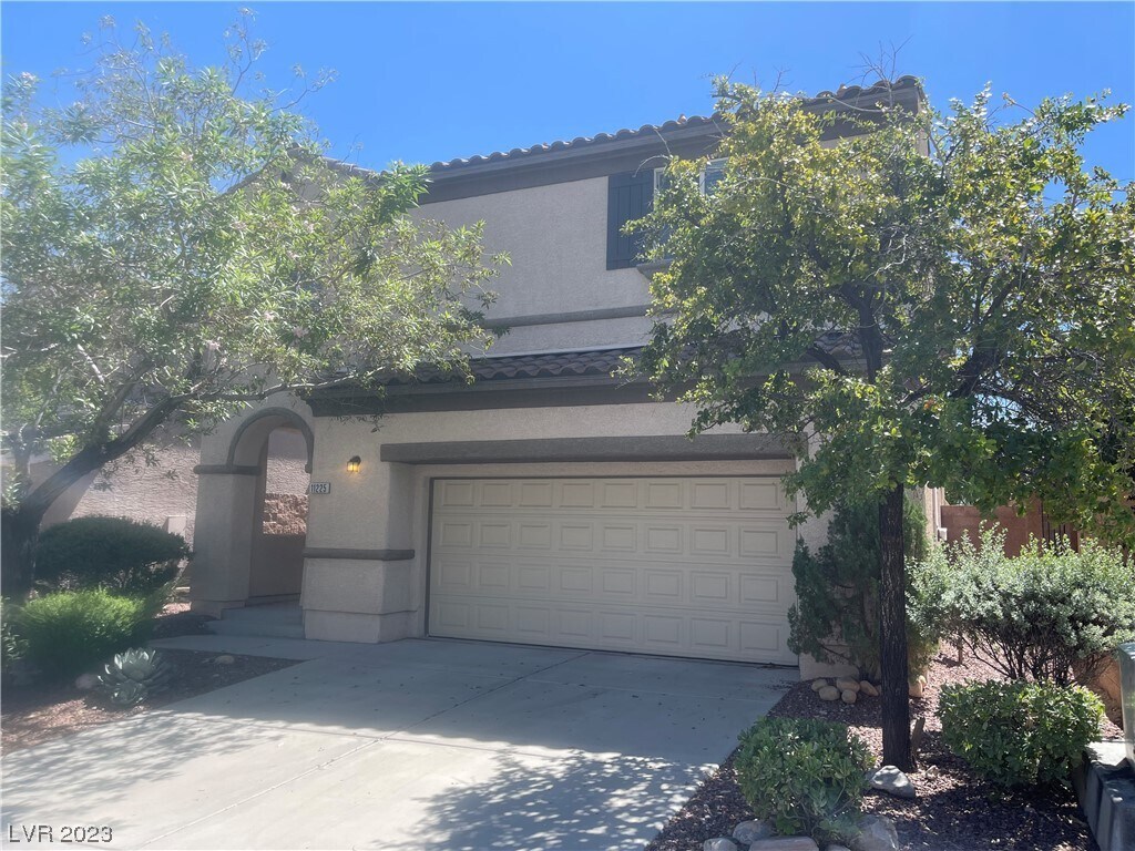 Foto principal - 11225 Sweet Cicely Ave