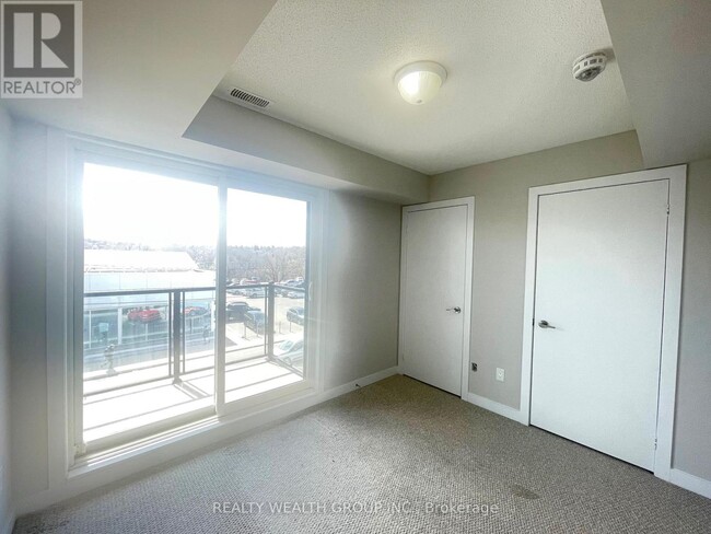 Building Photo - 2059 Weston Rd