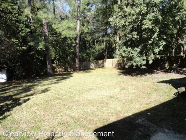 Building Photo - 3 br, 2.5 bath House - 6337 Lakehaven Dr