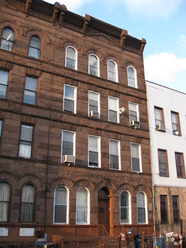 Building Photo - 75 Jefferson St