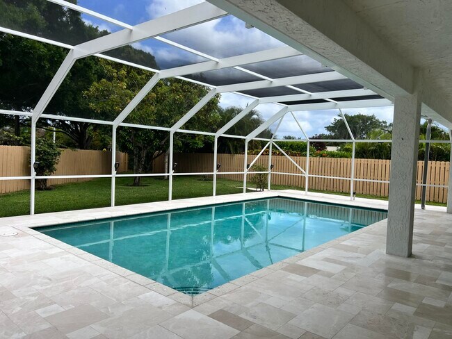 Foto del edificio - 3210 NW 23rd Ter