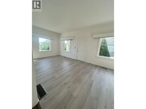 Building Photo - 317 Marmont St