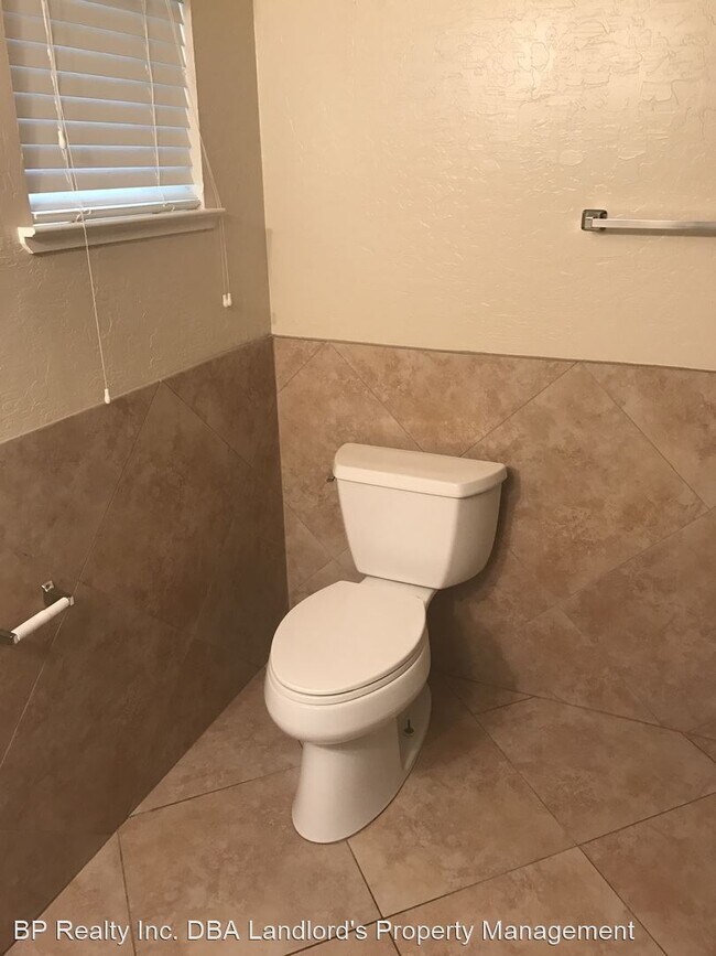 Foto del edificio - 2 br, 1 bath House - 985 High St.