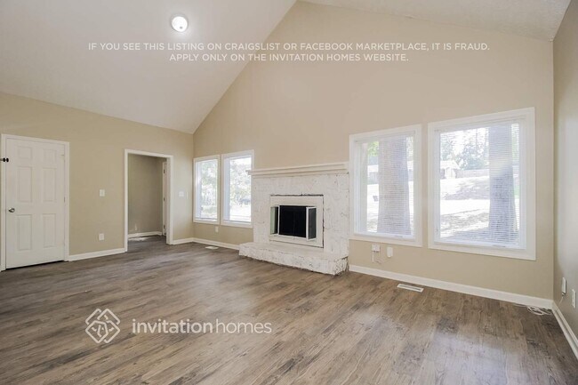 Building Photo - 5067 Cavalier Dr SE