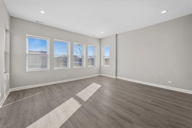 Foto del edificio - 8018 S Harvard Ave