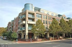 Primary Photo - 502 W Broad St