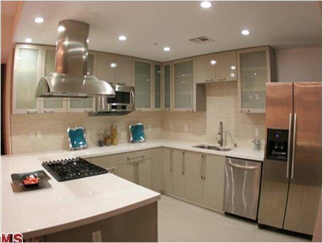 Interior Photo - The Manhattan Villa