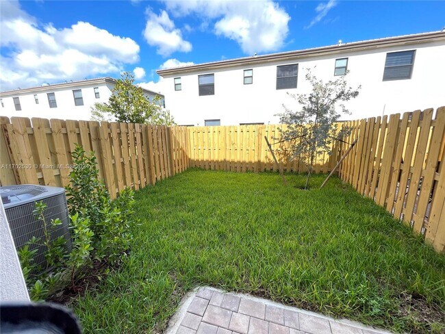 Building Photo - 12851 SW 232 LANE