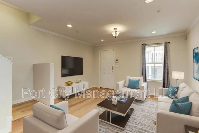 Foto del edificio - 4625 Dillon St