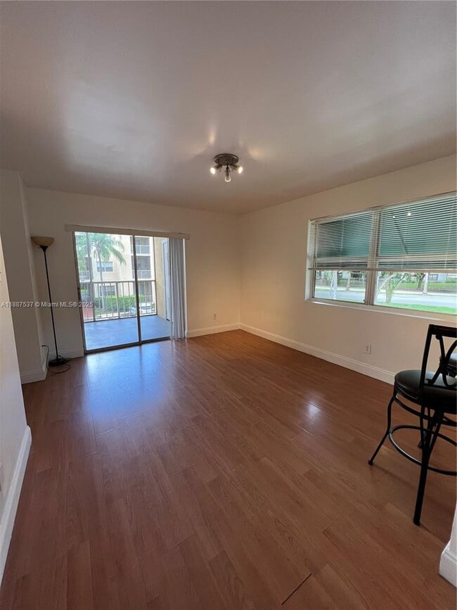 Foto del edificio - 15300 SW 106th Terrace