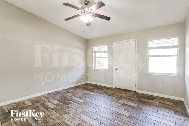 Foto del edificio - 6522 Dorchester Rd