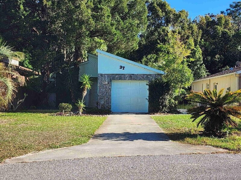 37 Jamaica St, Homosassa, FL 34446 Townhome Rentals in Homosassa FL