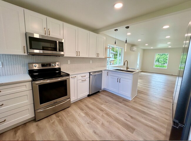 Foto del edificio - West Seattle/Pigeon Point Home