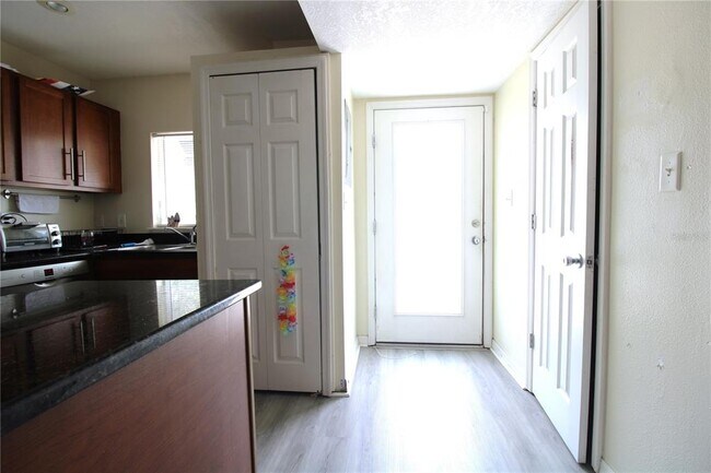 Building Photo - 1924 S Conway Rd