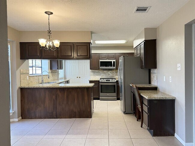 Foto del edificio - 514 Scarlet Maple Dr