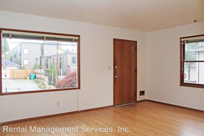 Building Photo - 11 NE 56th Ave
