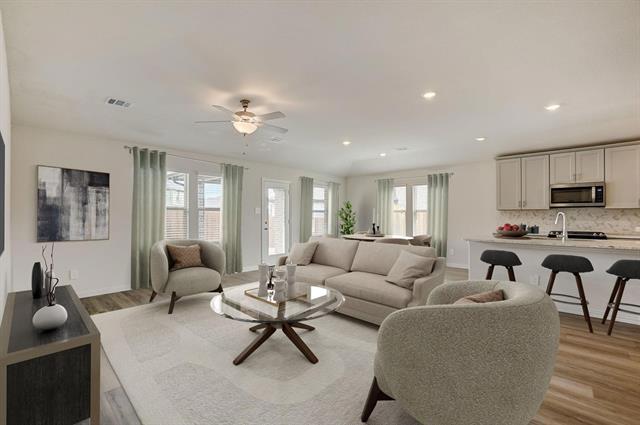 Foto del edificio - 2232 Lone Star Ln