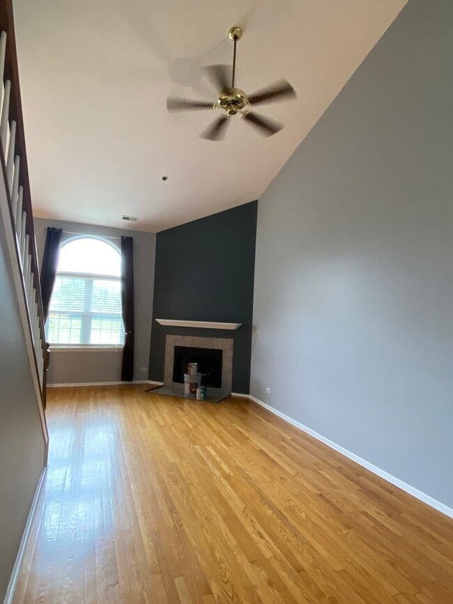 Foto del edificio - 5S510 Scots Dr